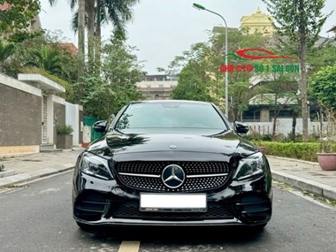 Mua Bán Xe Ô Tô Cũ Mercedes C300 AMG 2019 Màu Đen Giá Hơn 1 Tỷ  