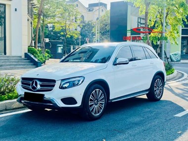 Mua Bán Xe Ô Tô Cũ Mercedes GLC250 4Matic 2018 Màu Trắng Mới Đi 4 Vạn